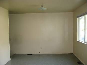 4th image of 402 W Flint Park Blvd