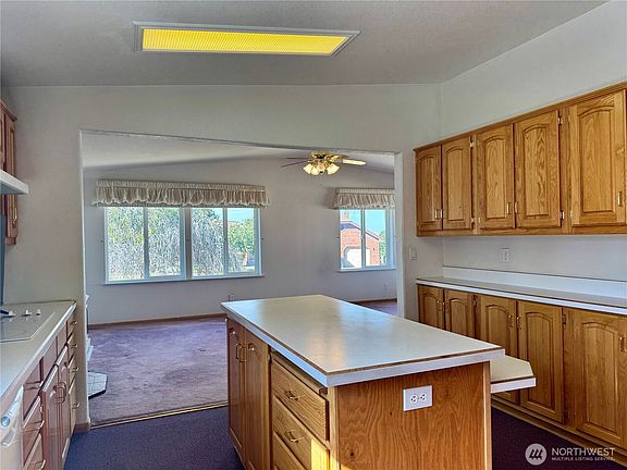 5th image of 515 SW Richmond Street