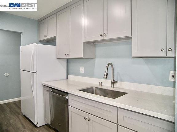 5th image of 39470 Albany Cmn APT D