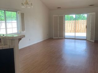 964 Montcrest Dr, Redding, CA 96003