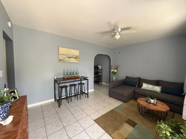 710 S Federal Hwy, Lake Worth, FL