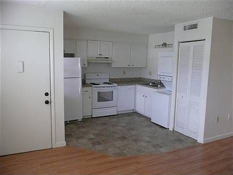 1st image of 1459 Drew St