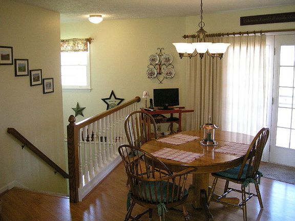 2nd image of 228 Brooke Elyse Ln