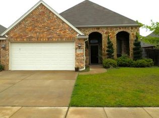 8108 Winter Falls Trl, Hurst, TX 76053