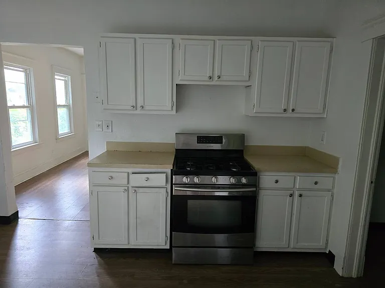 8323 Medina Ave — Photo 20