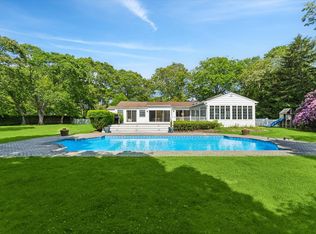 129 Oneck Ln, Westhampton Beach, NY 11978