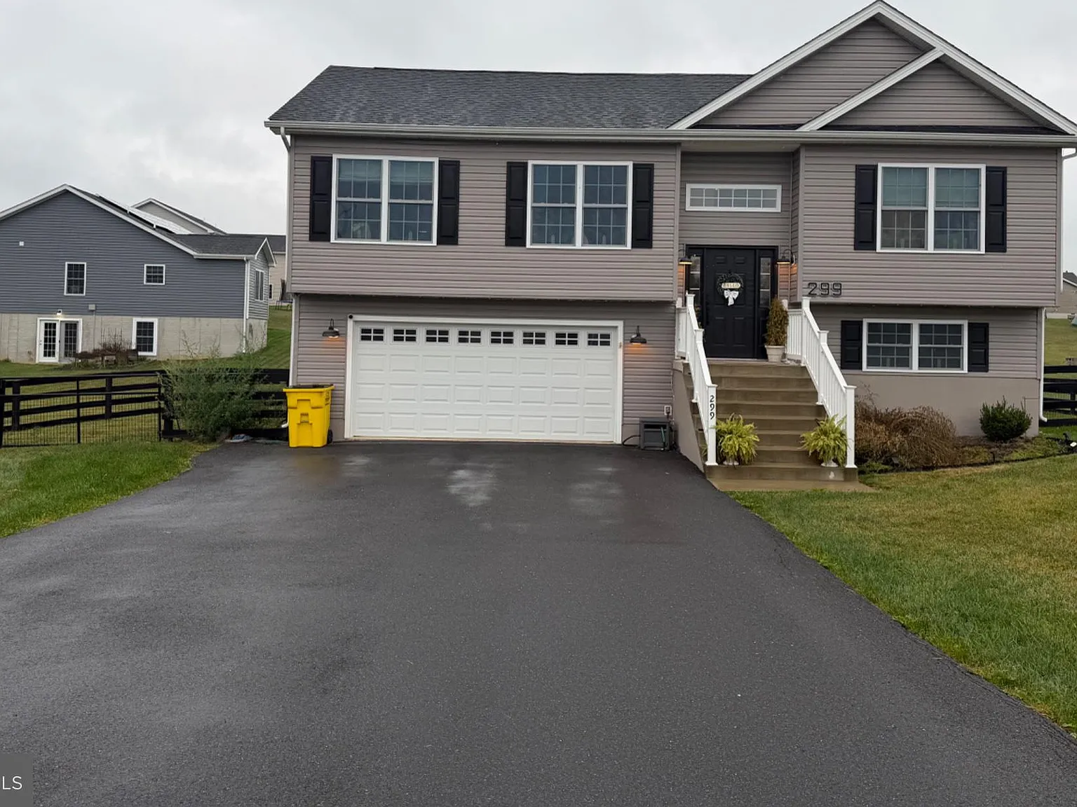 3 bed, 3.0 bath, 1790 sqft, $2,550 — Photo 3