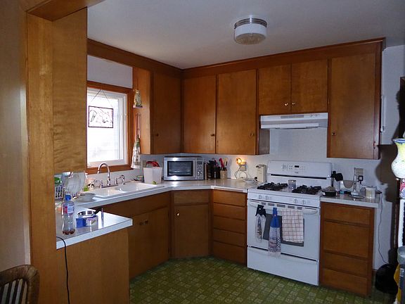 4th image of 701 14th St SE