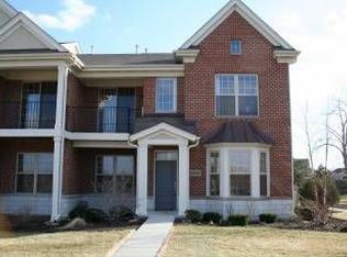 2453 Waterbury Ln, Buffalo Grove, IL
