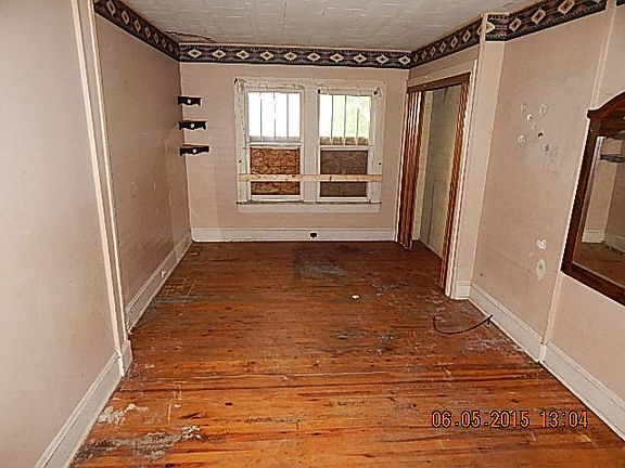 3rd image of 321 Alonzo McNeil Dr