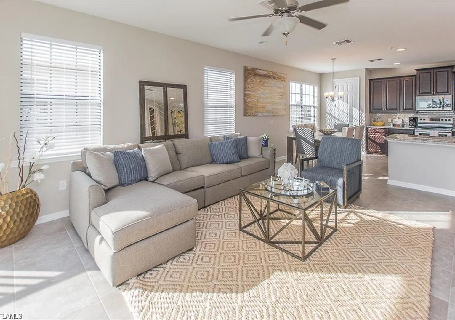 Brand new Construction Coach Home in Paloma Overlooking the Lake! — Photo 1