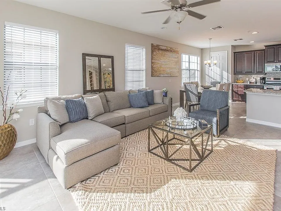 11305 Monte Carlo Blvd #202