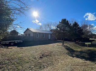 605 13th St, Grottoes, VA 24441