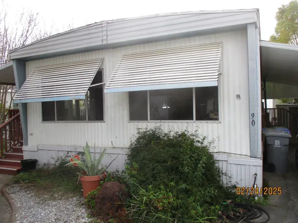 90 Monterey Ln, Folsom, CA 95630