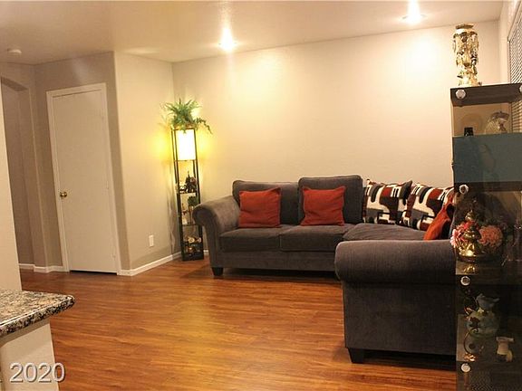 3rd image of 9184 Hilverson Ave