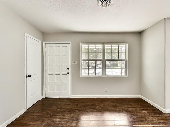 3rd image of 169 Harvard Ave