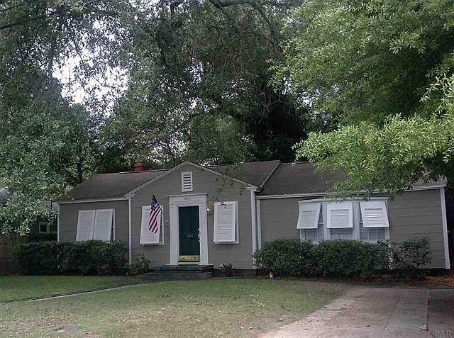 1st image of 604 W Lakeview Ave