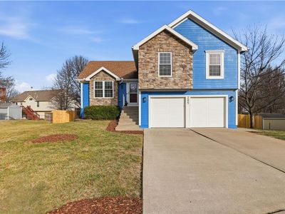 205 N Pacific Ct, Raymore, MO, 64083
