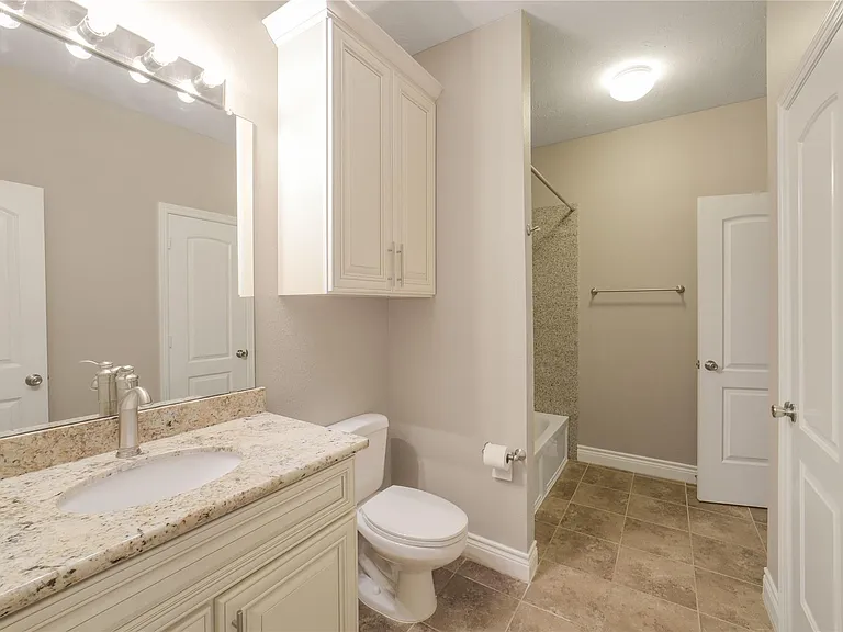 13715 Cypresswood Crossing Blvd — Photo 40