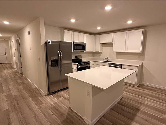 5th image of 7749 SW 46th Ct