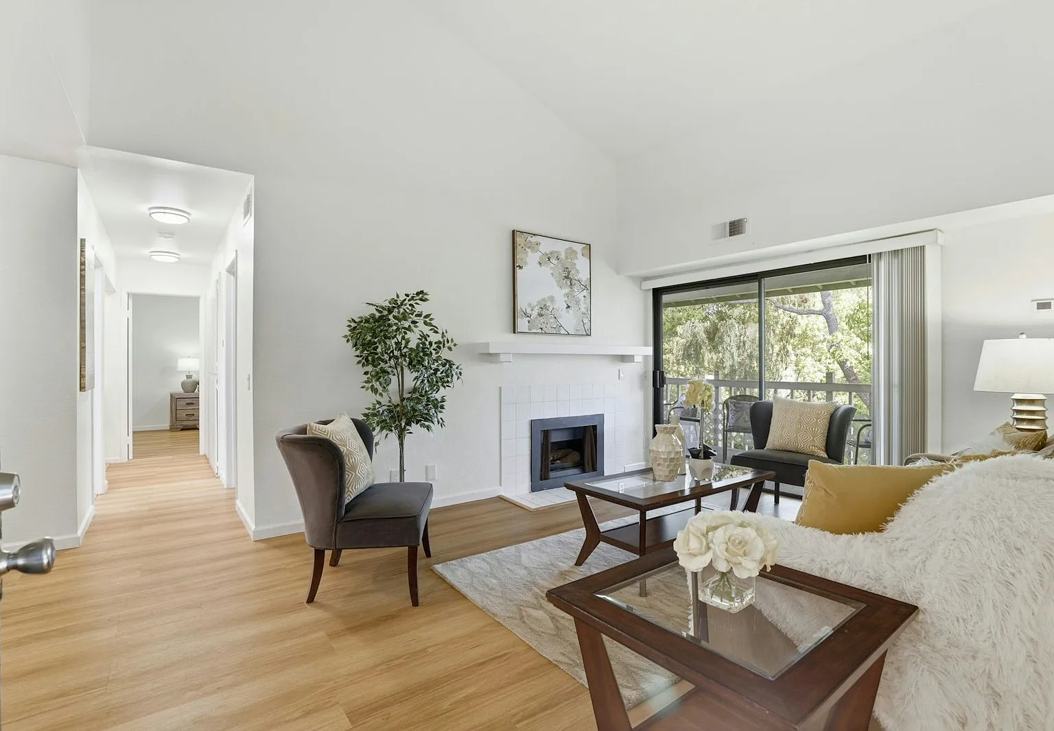 3685 Nutwood Terrace, Unit 313 — Photo 2