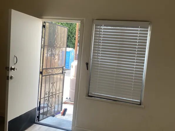 11614 Hamlin St #11614, North Hollywood, CA 91606