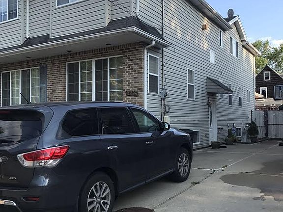 2nd image of 122 Sommer Ave