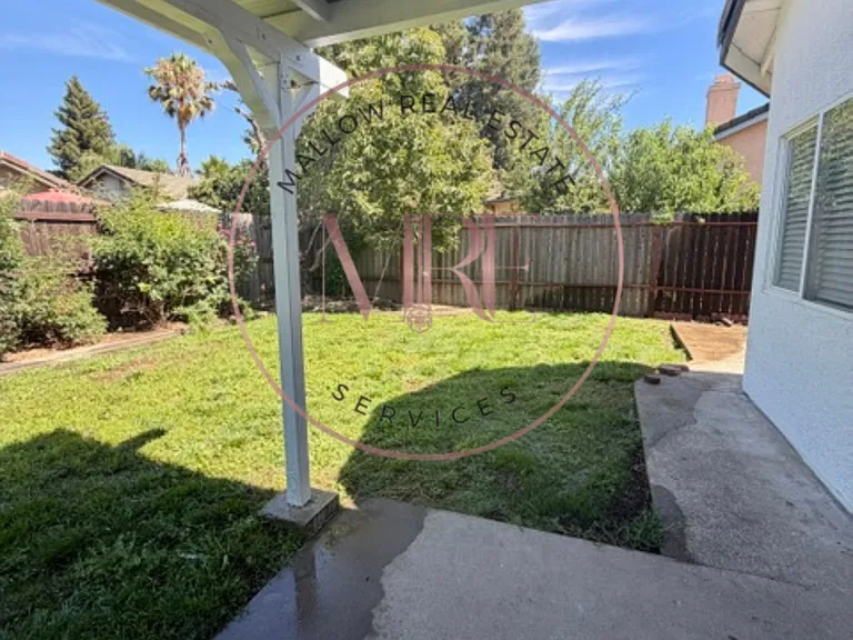 1170 Yolanda Dr — Photo 17