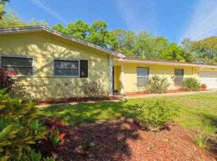 512 Nantucket Dr, Temple Terrace, FL 33617
