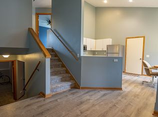 208 W Clover Ln #B, Cottage Grove, WI 53527