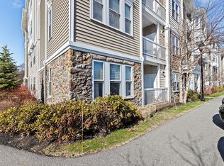 110 Trotter Rd #2101, Weymouth, MA 02190