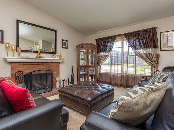 2nd image of 15048 Primrose Ct