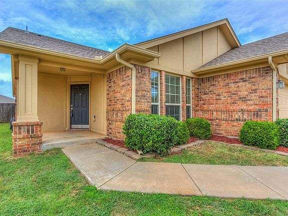 2nd image of 18209 Piedra Dr