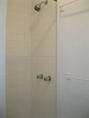 Rented by Tower Brokerage | media 33