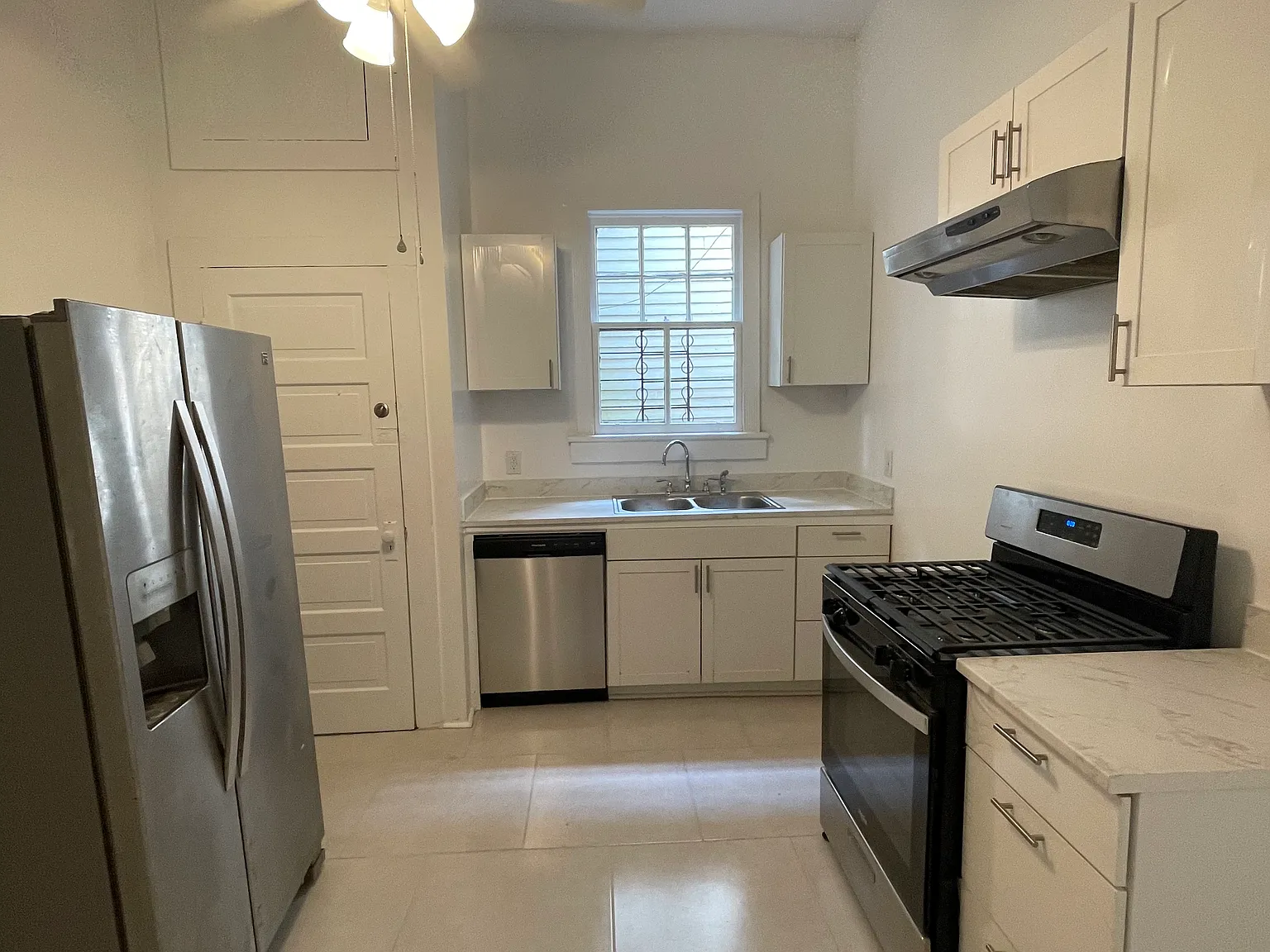 2 bed, 1500 sqft, $1,650 — Photo 4