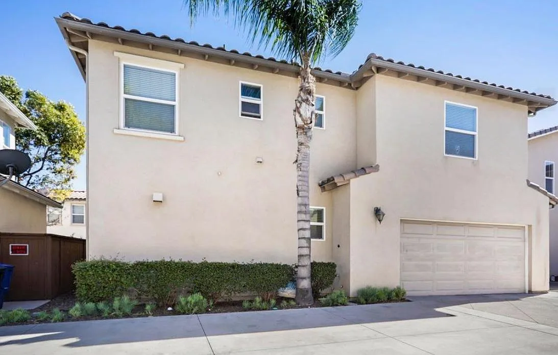 Building Photo - 2136 Painted Desert Dr