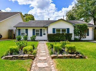 1239 Richelieu Ln, Houston, TX 77018