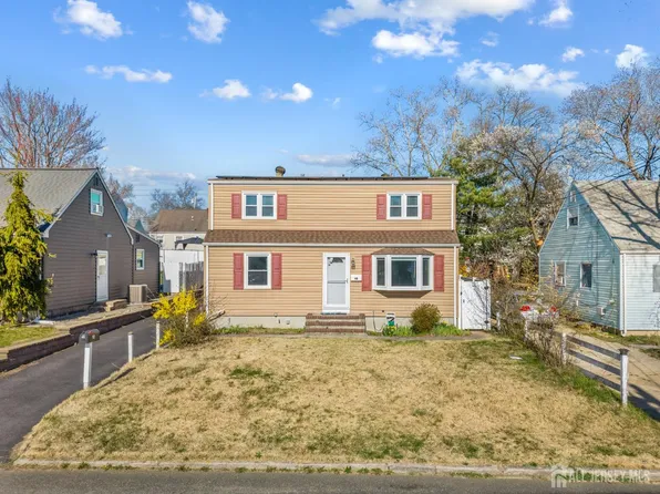 48 Buchanan Ave, Parlin, NJ 08859