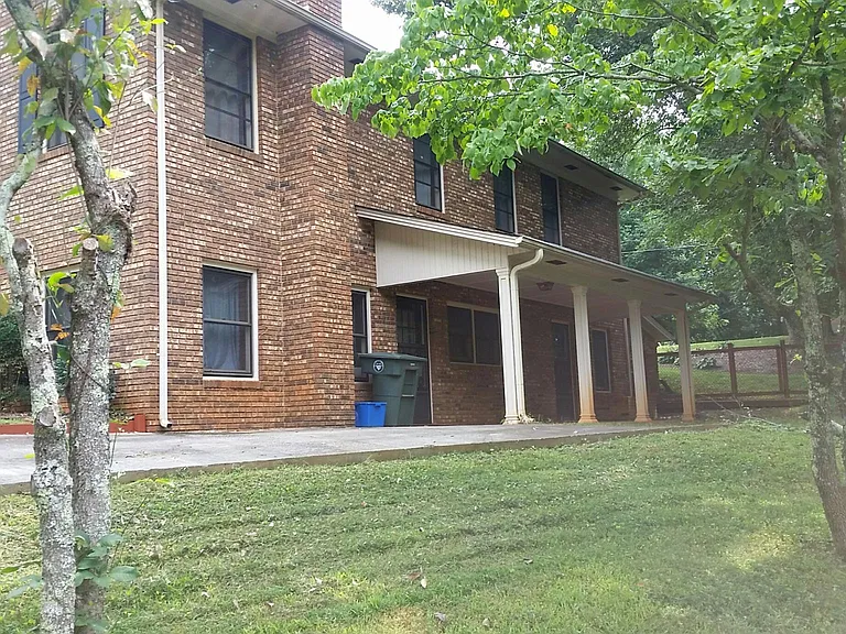 188 Kenimer Cir #B — Photo 1