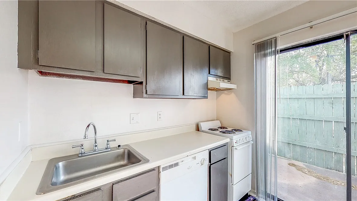 1 bed, 1.0 bath, 515 sqft, $650 — Photo 3