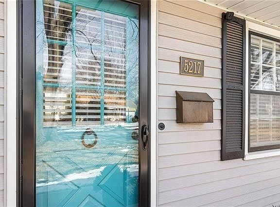 4th image of 5217 W 72nd St