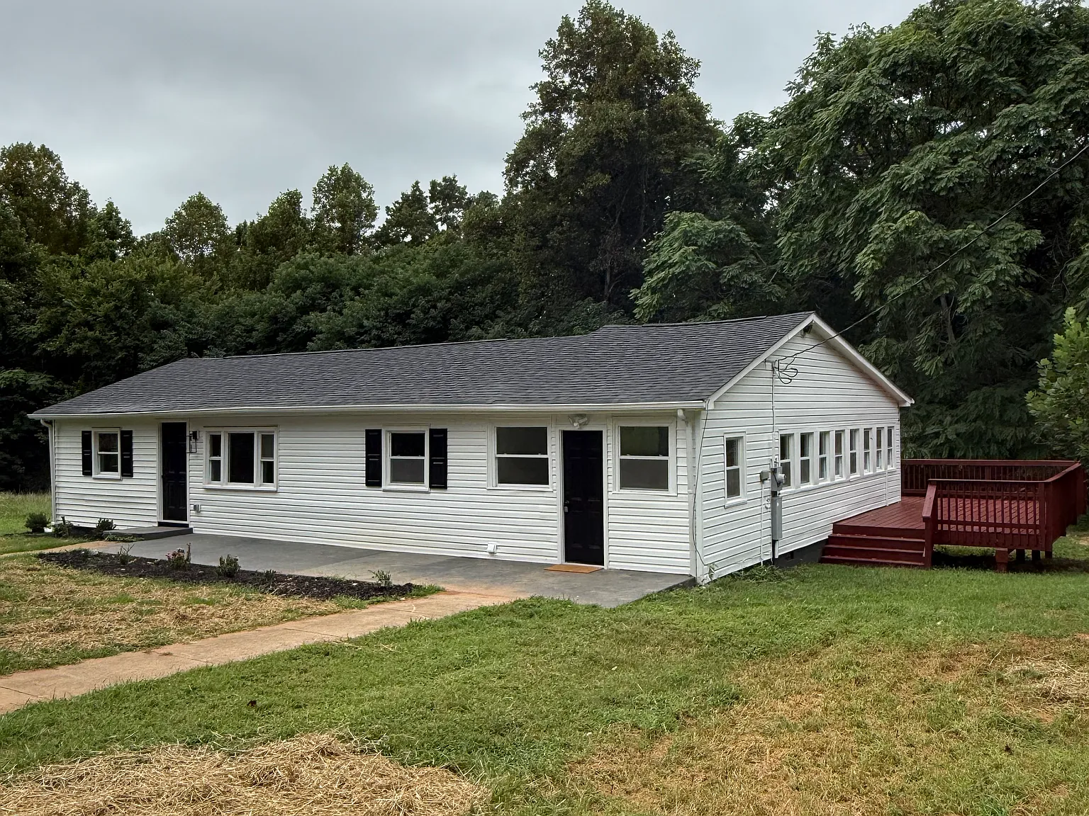 3 bed, 1536 sqft, $1,800 — Photo 1