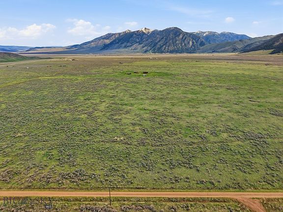 3rd image of Mile Creek Rd