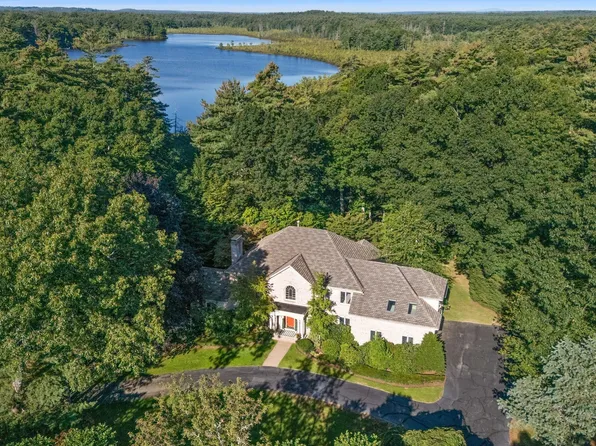 4 Webster Cir, Sudbury, MA 01776