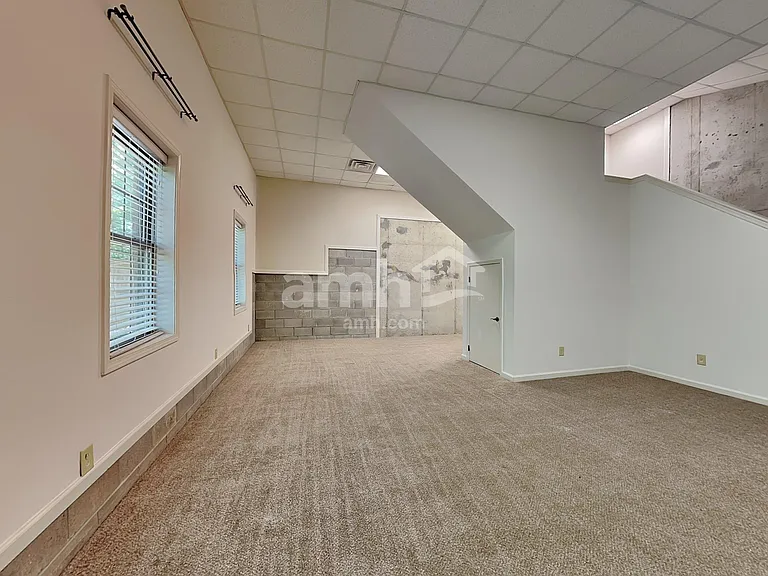 103 S High Ridge Dr — Photo 7