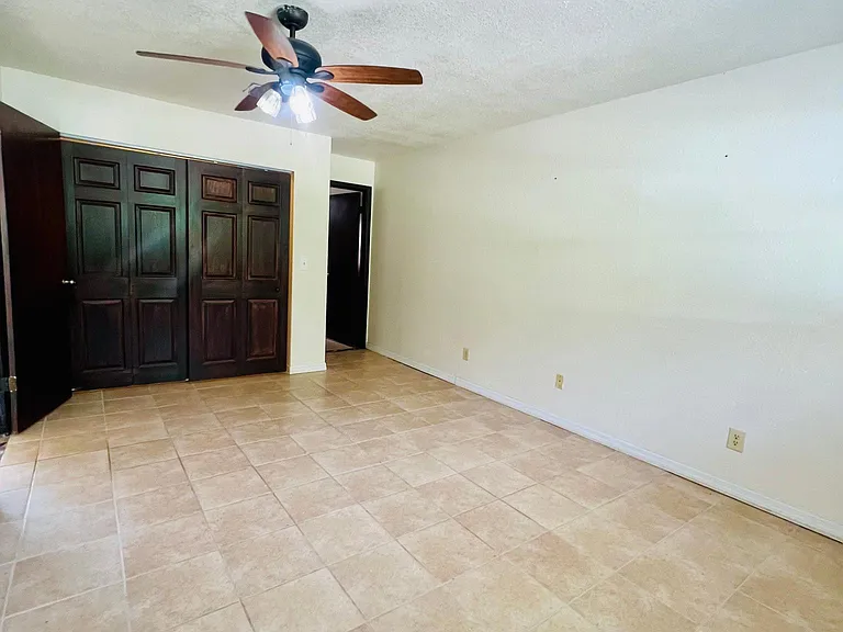 4641 Debbie Ln — Photo 5