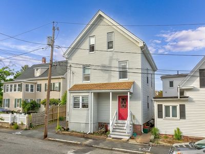 4 Myrtle Sq, Gloucester, MA, 01930