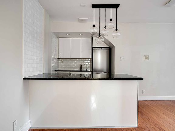 3rd image of 36-23 192nd St #191