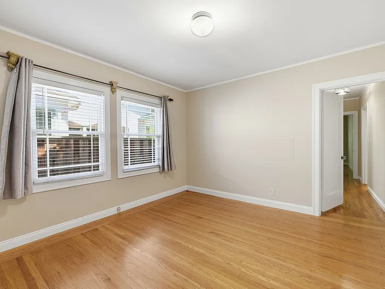 126 Jeter St — Photo 23