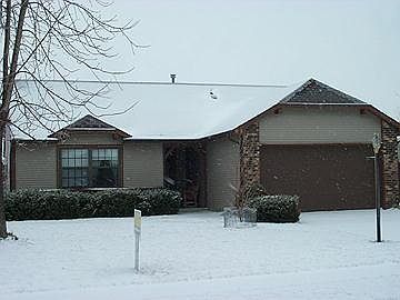 1st image of 1101 S Briarwood Dr